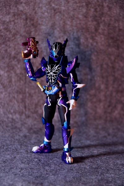 S.H.Figuarts  假面骑士恶霸
