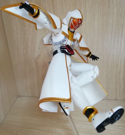 S.H.Figuarts 白色魔法师