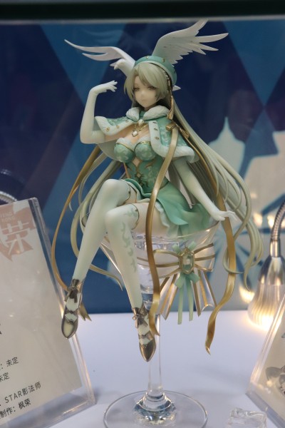 百花缭乱 唐雪晴