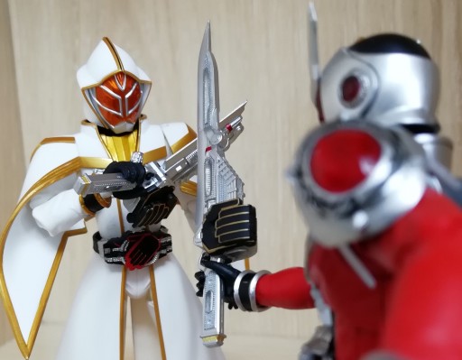 S.H.Figuarts 假面骑士巫骑 火焰魔龙形态