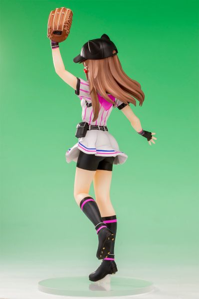 八月的棒球甜心  宇喜多茜