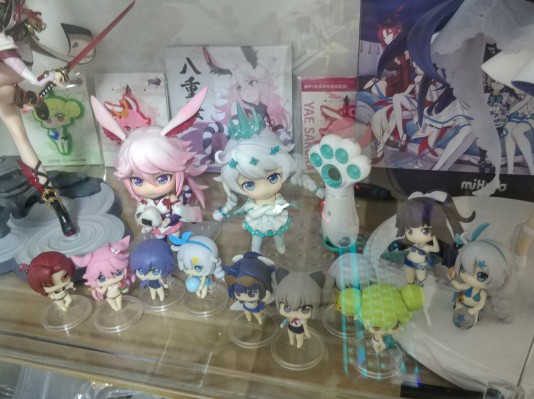 KDcolle 为美好的世界献上祝福！阿克娅 Sneaker30周年纪念