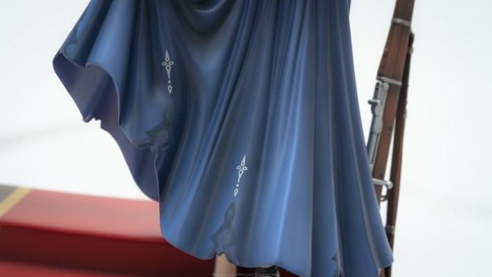 少女前线 春田 灯火下的女王ver.