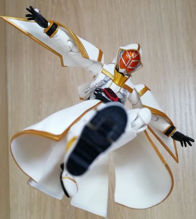 S.H.Figuarts 白色魔法师