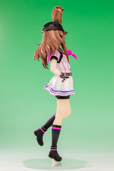 八月的棒球甜心  宇喜多茜