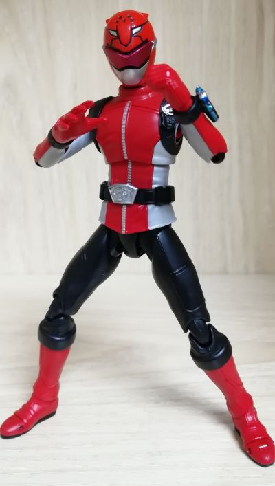 S.H.Figuarts 红色捍卫者（暂译）