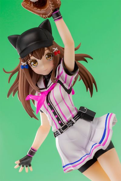 八月的棒球甜心  宇喜多茜