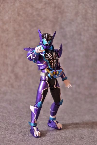 S.H.Figuarts  假面骑士恶霸