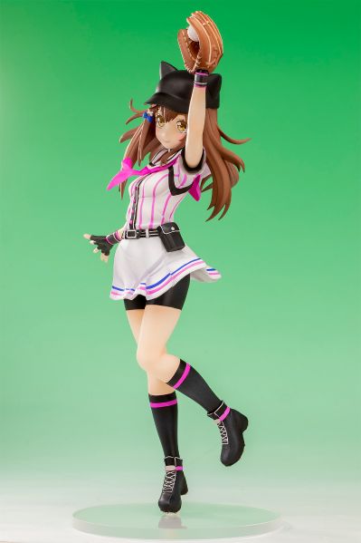 八月的棒球甜心  宇喜多茜