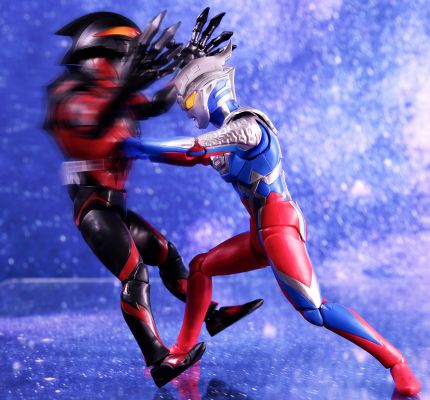 SHF 赛罗VS贝利亚 