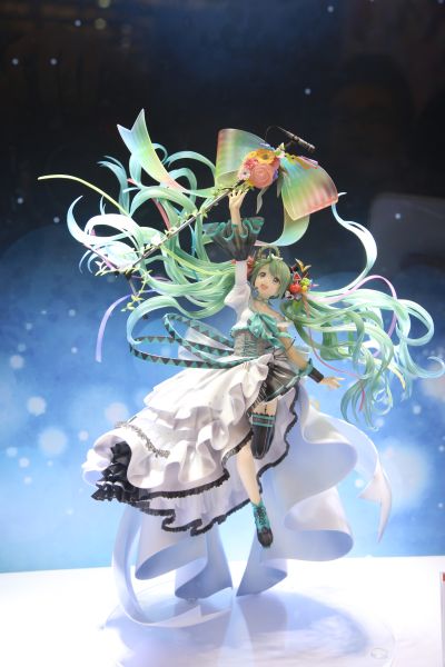 初音未来 纪念服饰（10周年绘图比赛大赏）