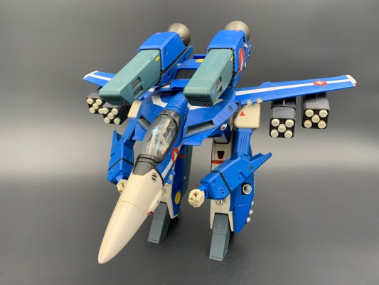 超时空要塞マクロス 1/48 完全変形版系列 VF-1J スーパーバルキリー マックス机