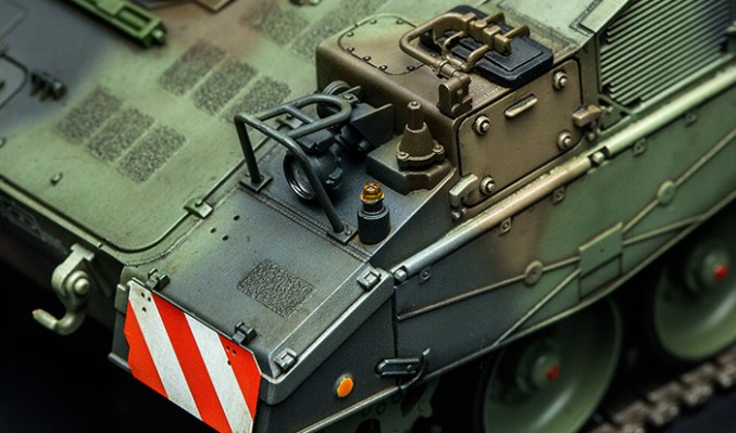 1/35 德国Panzerhaubitze 2000自行榴弹炮