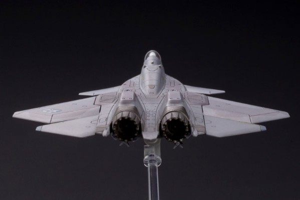 皇牌空战 7：未知空域 X-02S 模型爱好者版
