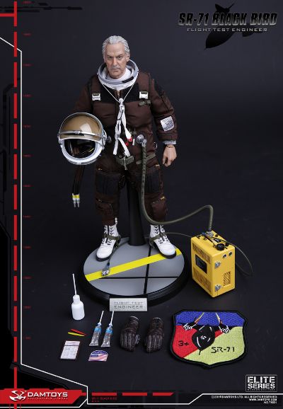 DAMTOYS 78031 SR-71 黑鸟 侦察机 飞行测试工程师