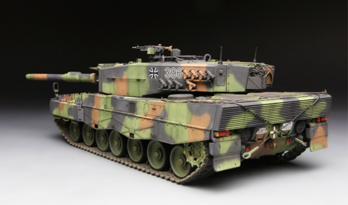 1/35 德国“豹”2A4主战坦克