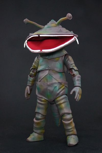 MAF(怪兽可动模型) 红超人 卡内贡