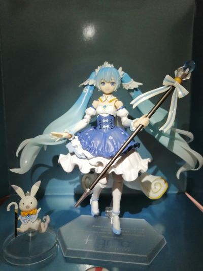 figma#EX-054 Vocaloid 初音未来&Rabbit Yukine 公主 雪未来 2019