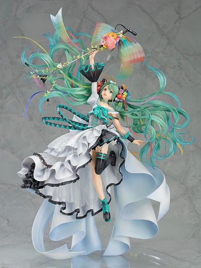 初音未来 纪念服饰（10周年绘图比赛大赏）