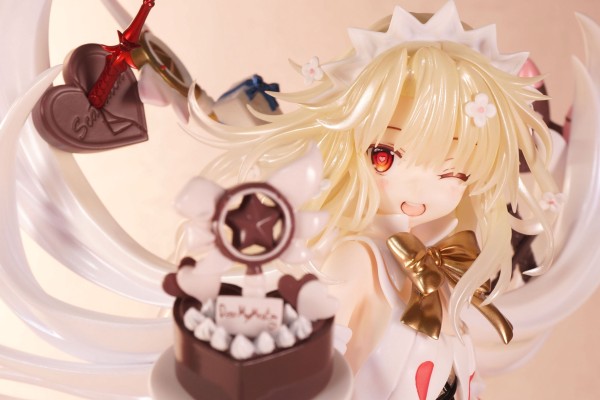 Fate/Grand Order 伊莉雅斯菲尔·冯·爱因兹贝伦 巧克力天使Ver.