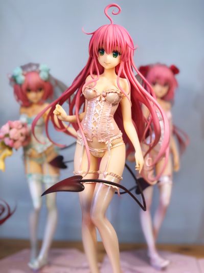 To LOVE Ru Darkness 	菈菈・萨塔琳・戴比路克 内衣婚纱