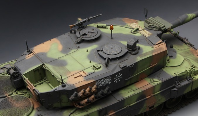 1/35 德国“豹”2A4主战坦克