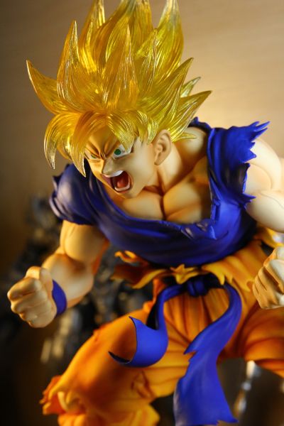 超像Artコレクション 龙珠改 孙悟空超サイヤ人 