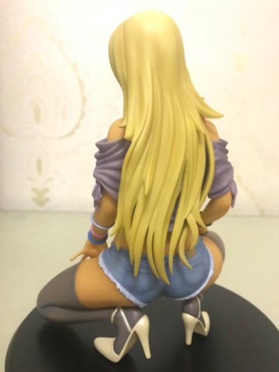 三木蕾娜 褐色ver.