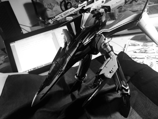 DX超合金 VF-31F 齐格飞（疾风·伊梅尔曼／梅萨·伊雷菲尔特搭乘机）