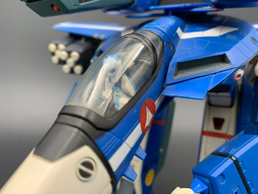 超时空要塞マクロス 1/48 完全変形版系列 VF-1J スーパーバルキリー マックス机