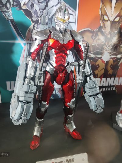 ULTRAMAN  百慕拉