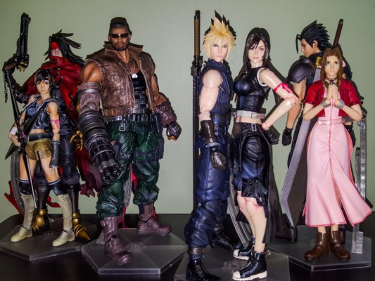 PlayArts改 FINAL FANTASY VII ADVENT CHILDREN 蒂法・洛克哈特