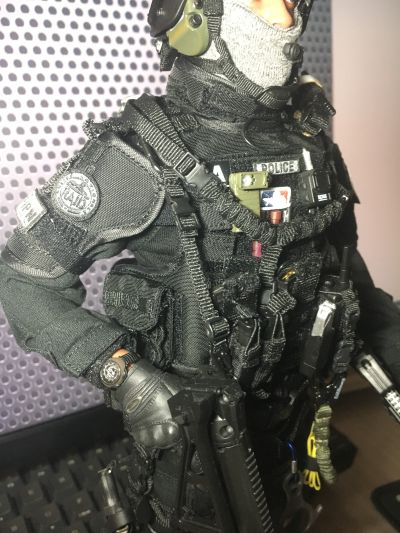 DAMTOYS 78061 1/6 法国特警 黑豹 RAID反恐突击队 巴黎