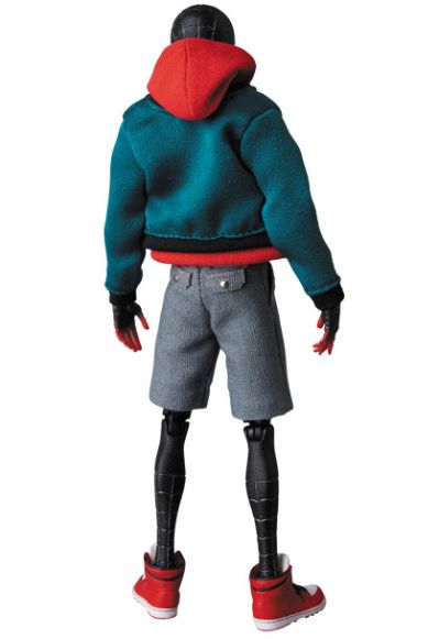 MAFEX 编号107  蜘蛛侠 (迈尔斯·莫拉莱斯)