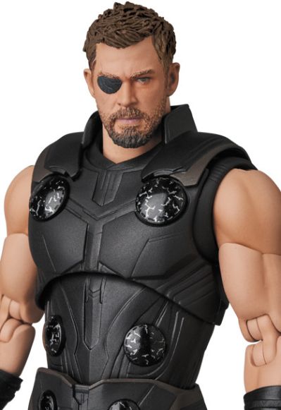 MAFEX No.104 复仇者联盟3：无限战争 	托尔·奥丁森