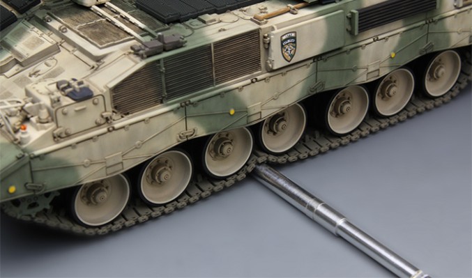 1/35 德国Panzerhaubitze 2000自行榴弹炮附加装甲型