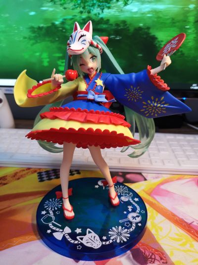 VOCALOID 初音未来 2nd season 春服ver. 店铺限定