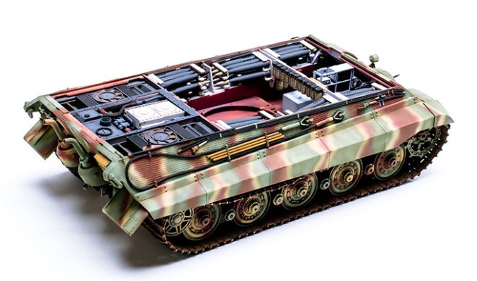 1/35 德国重型坦克Sd.Kfz.182“虎王”（保时捷炮塔型）