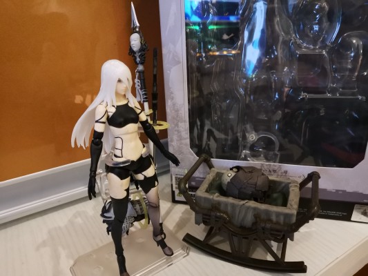 Bring Arts 尼尔:自动人形 2B&机械生命体042 2.0