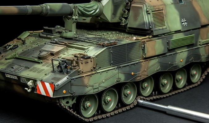 1/35 德国Panzerhaubitze 2000自行榴弹炮