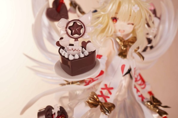 Fate/Grand Order 伊莉雅斯菲尔·冯·爱因兹贝伦 巧克力天使Ver.