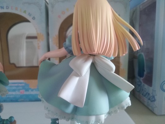 POP WONDERLAND ふしぎの国のアリス Alice