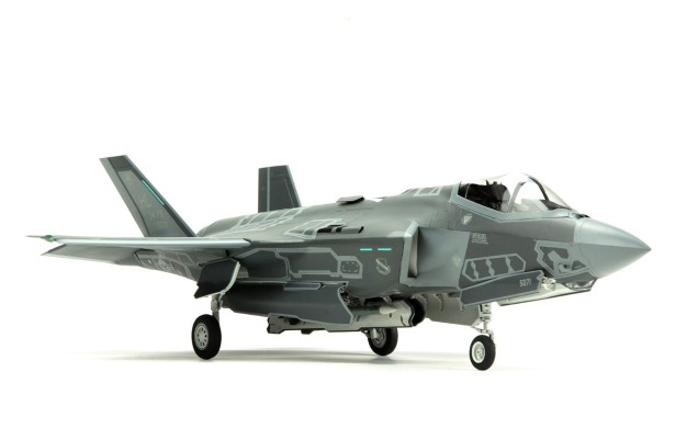 LS-007 美国 洛克希德-马丁 F-35 A“闪电”II 战斗机