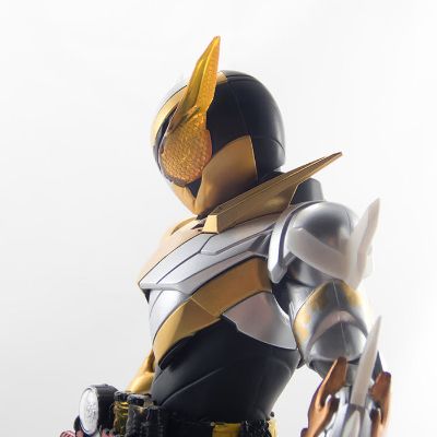 S.H.Figuarts  假面骑士创骑 实验形态  （兔子巨龙形态）