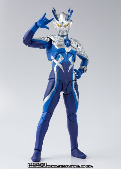S.H.Figuarts 强壮日冕型赛罗与月神奇迹型赛罗