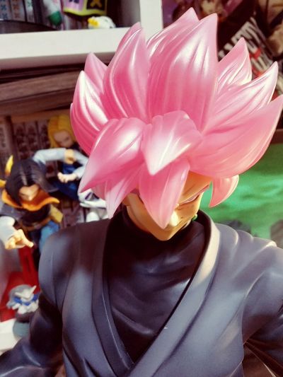 巨型系列  黑悟空（超级赛亚人桃红）