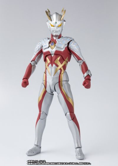 S.H.Figuarts 强壮日冕型赛罗与月神奇迹型赛罗