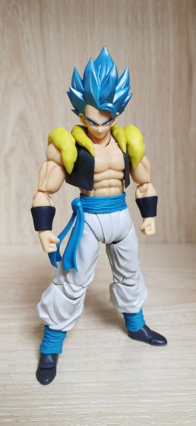 S.H.Figuarts 电影 龙珠超：布罗利 超级赛亚人之神 超级赛亚人悟吉塔