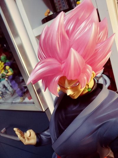 巨型系列  黑悟空（超级赛亚人桃红）