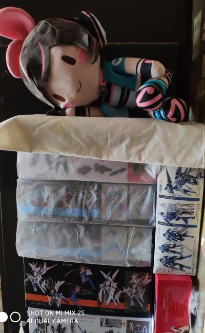 掌上尺寸少女 机甲少女 短剑